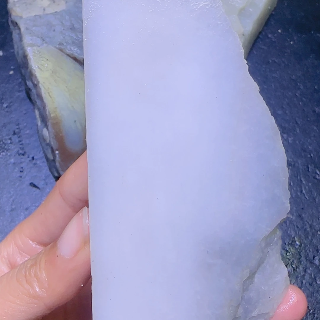 和田玉未镶嵌珠宝半成品