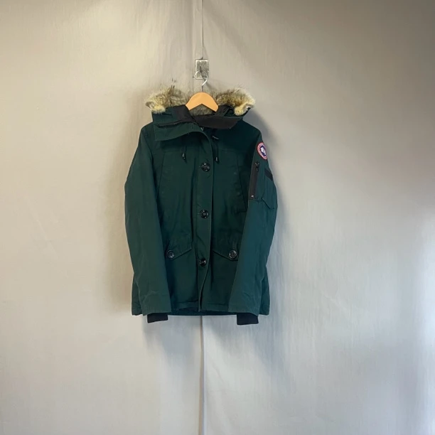 99新 CANADA GOOSE 经典派克羽绒服 M码 #8059