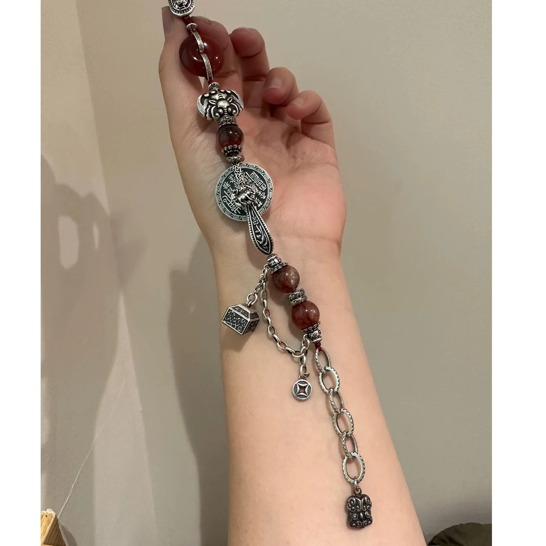 S09856<非晚1>s925银足银红胶花玛瑙平安扣山鬼方形印章吊坠手链