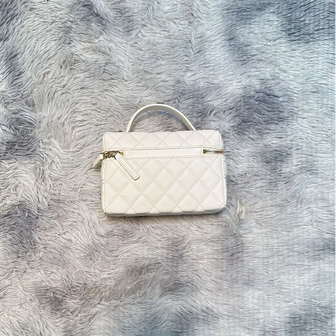 时尚精品真皮女包想 盒子 白色 10922