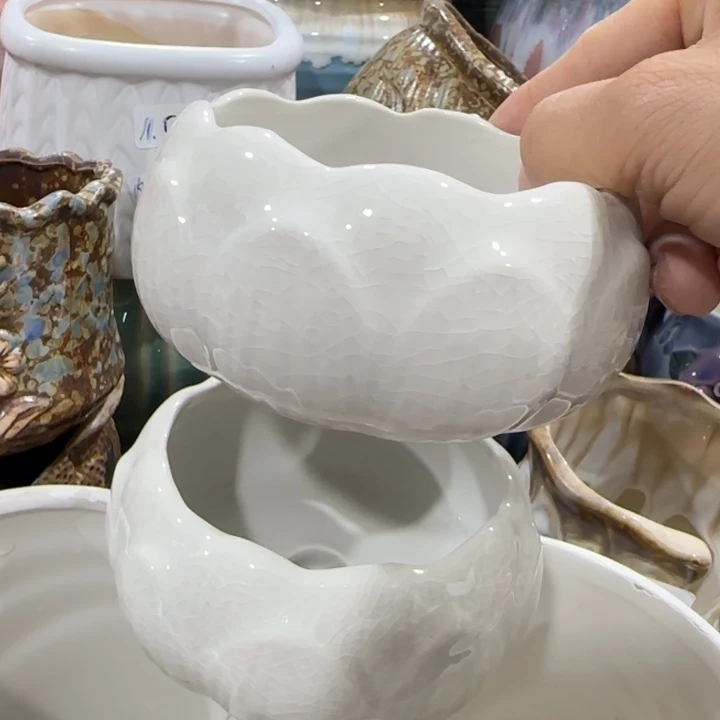 凑9块包邮，有孔，不清楚问客服