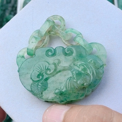 未镶嵌独山玉吊坠(不含链)
