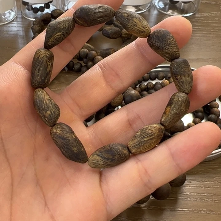 君***兰手串沉香随行10克+