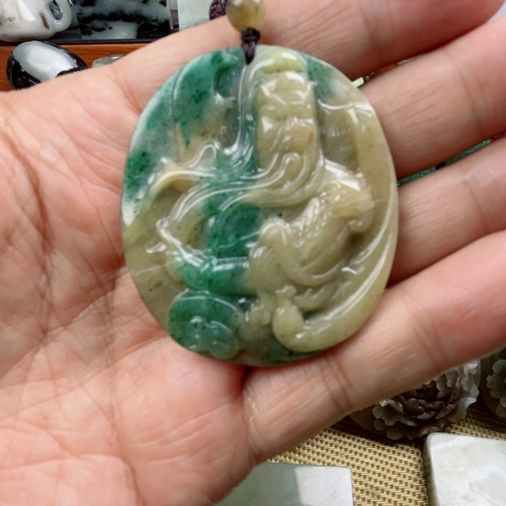 独山玉未镶嵌珠宝半成品