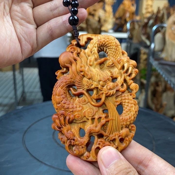 柏木(崖柏)手把件龙牌
