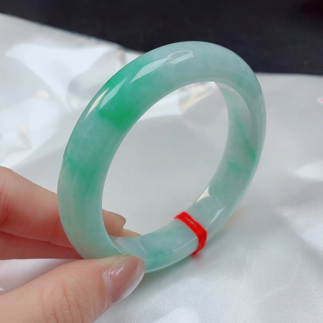 翡翠未镶嵌手镯56