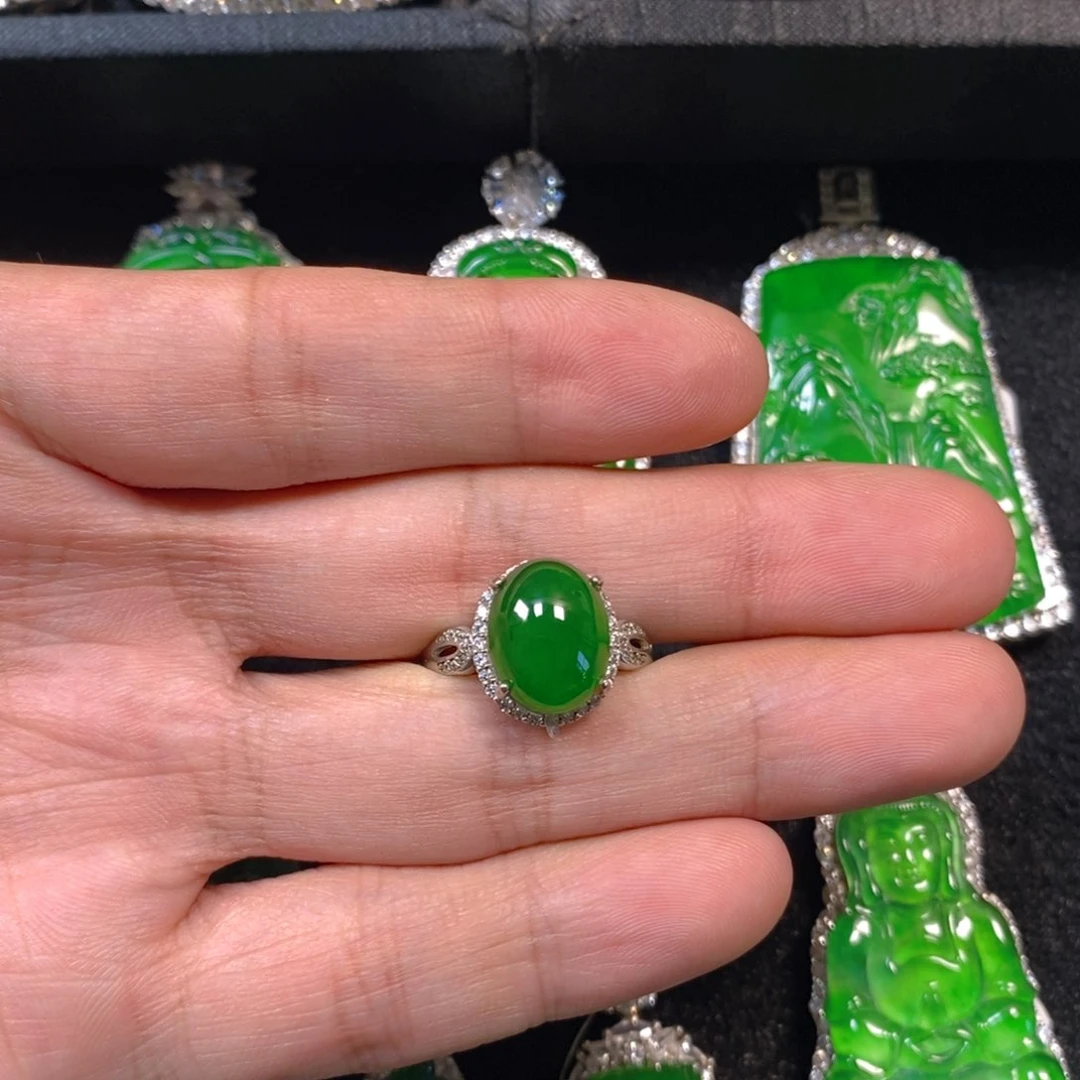 颈饰银S925镶嵌翡翠蛋面戒指