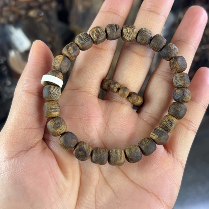 沉香碎屑沉香奇楠沉香 0.8 留疤