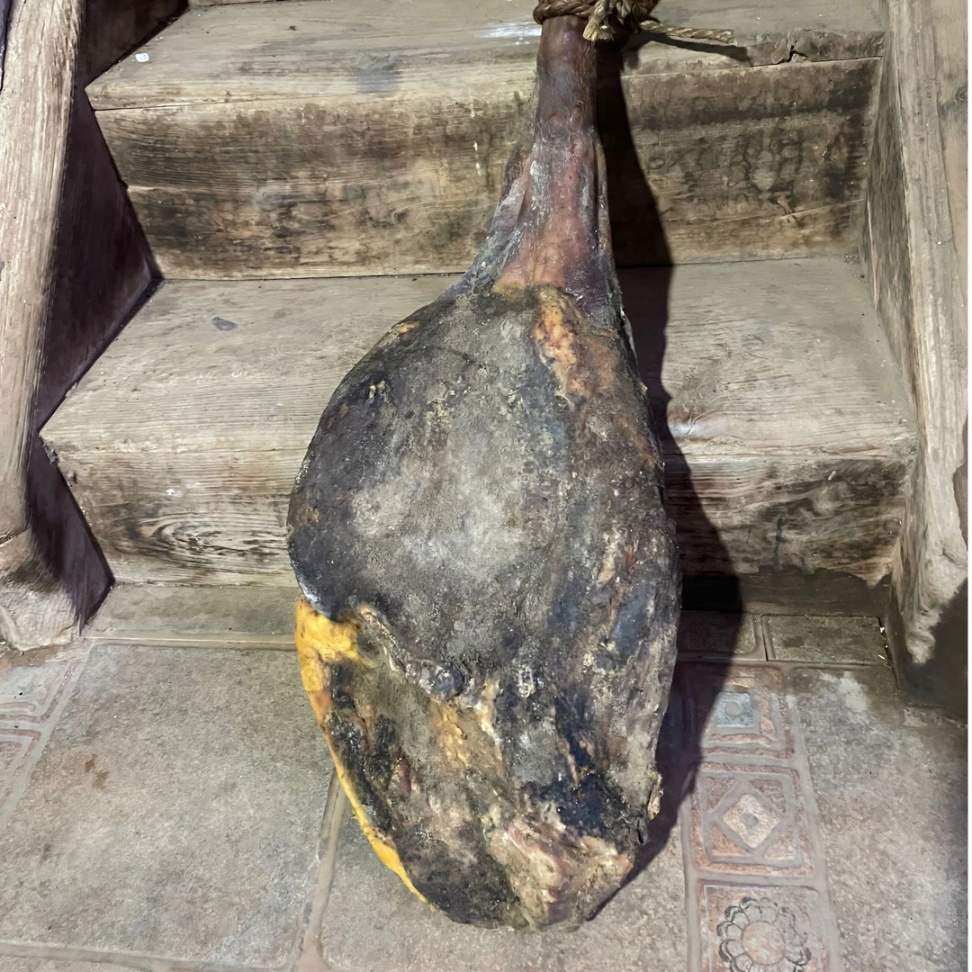 2山咔咔老表云南特产整只宣威火腿农家土猪后腿肉风干腌腊美味