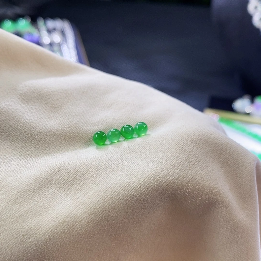 翡翠把件未镶嵌单珠