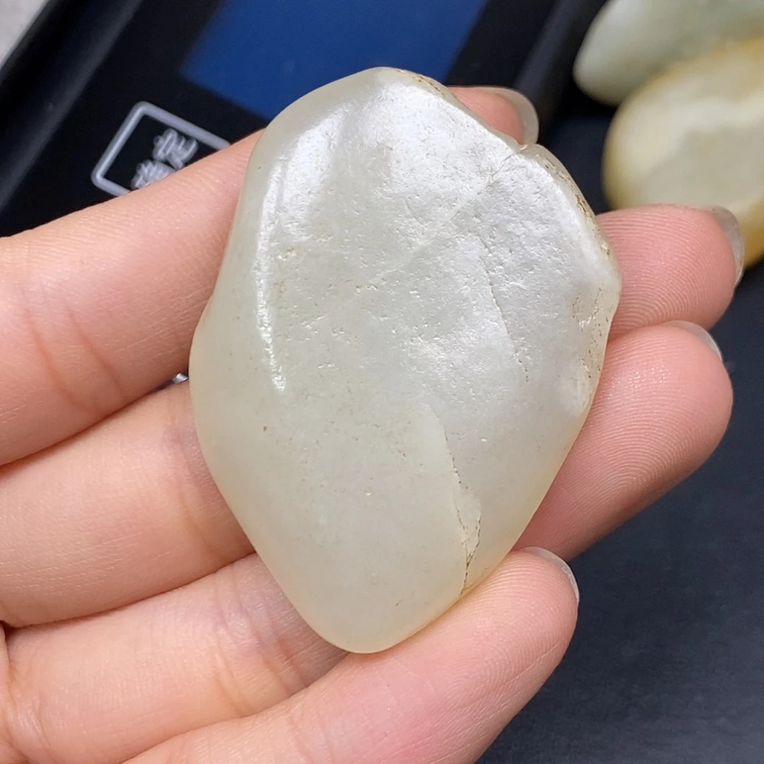 和田玉（糖玉）未镶嵌挂件