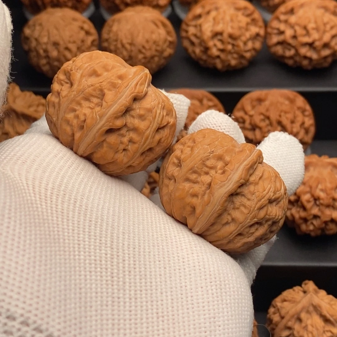 文玩核桃吊坠40平谷元宝