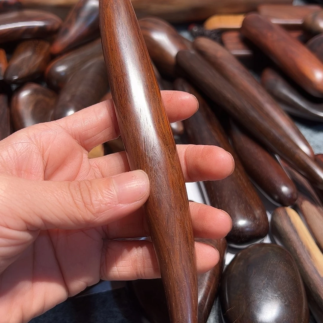 交趾黄檀（大红酸枝）A****i