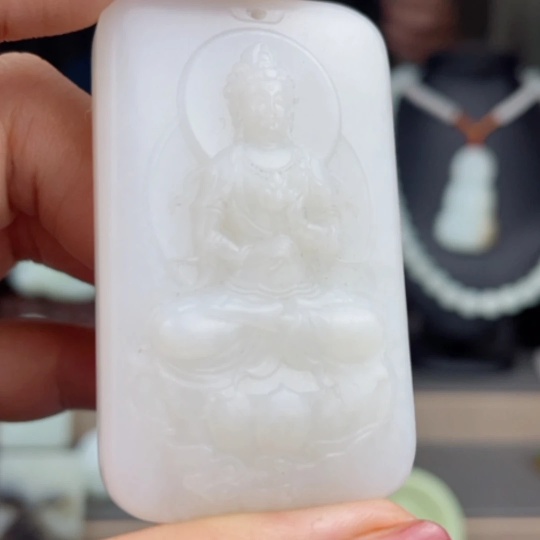 【闪购商品】颈饰未镶嵌和田玉