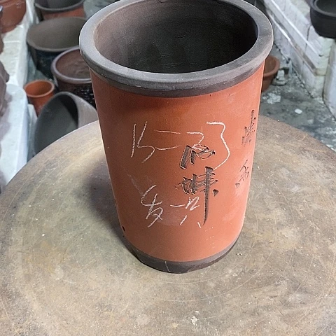 紫砂中国宜兴紫砂花盆，