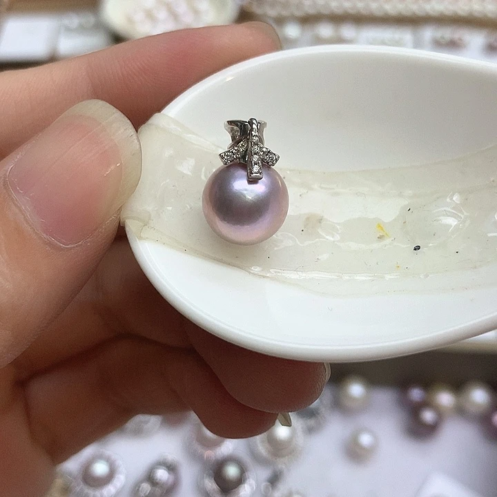 银S925镶嵌淡水珍珠吊坠