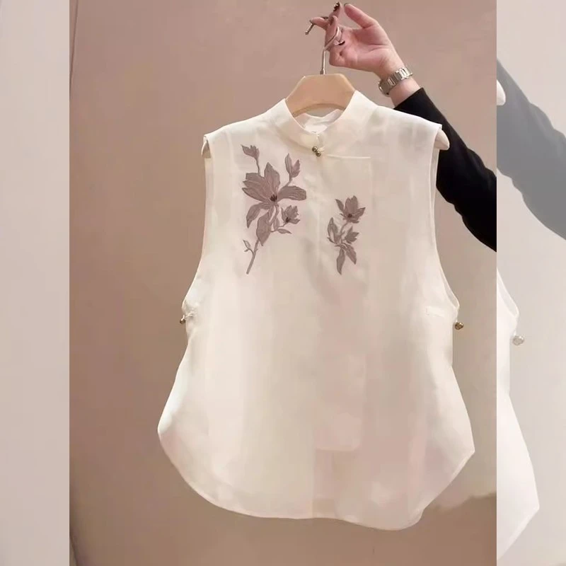 白色立领绣花马甲背心女夏季新款新中式国风气质外穿无袖上衣