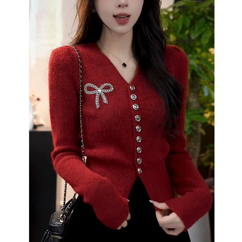 法式小香风复古红色毛衣女春季新年款蝴蝶结镶钻时尚短款针织开衫