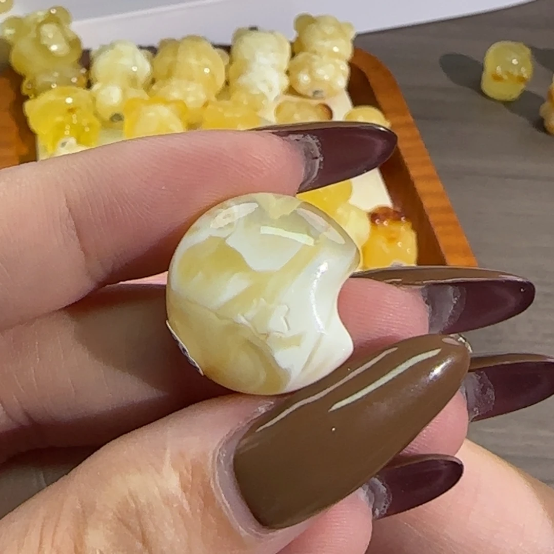 琥珀未镶嵌珠宝奇石