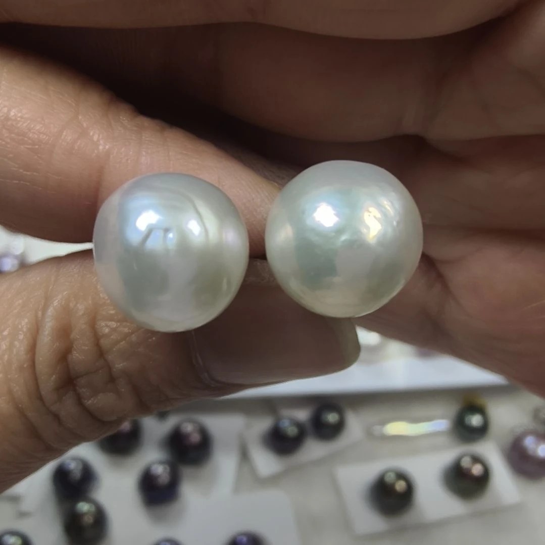 淡水珍珠银S925镶嵌耳饰