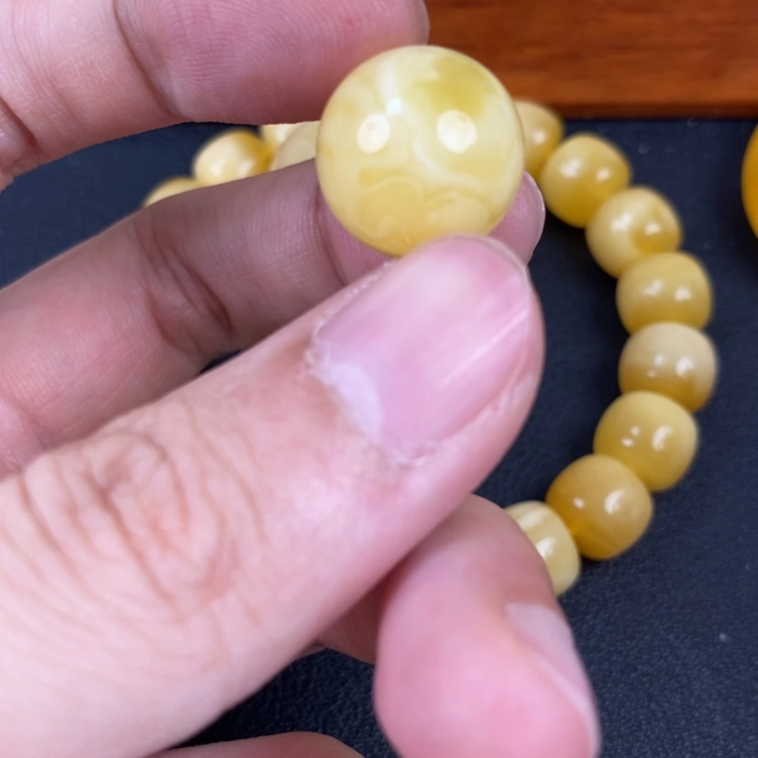 琥珀未镶嵌裸石61
