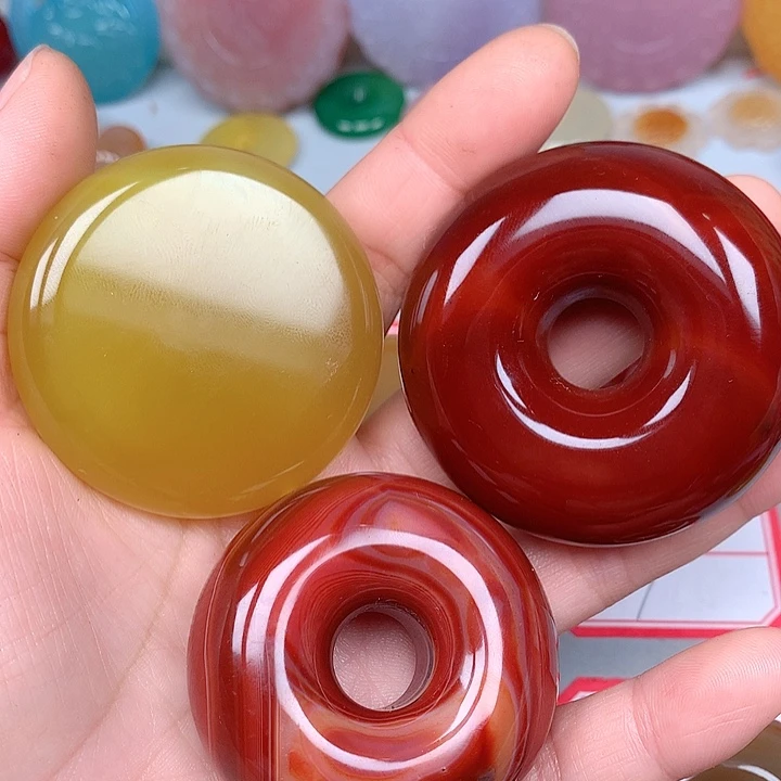晟***司玛瑙/玉髓未镶嵌颈饰