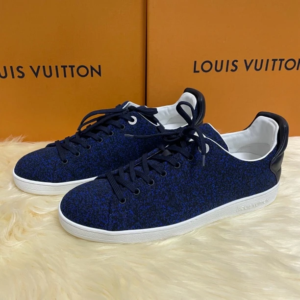 99新 LouisVuitton/路易威登 42码 LV 时尚板鞋
