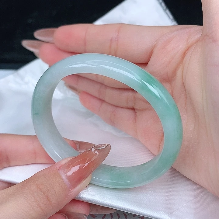 未镶嵌手镯翡翠56/57