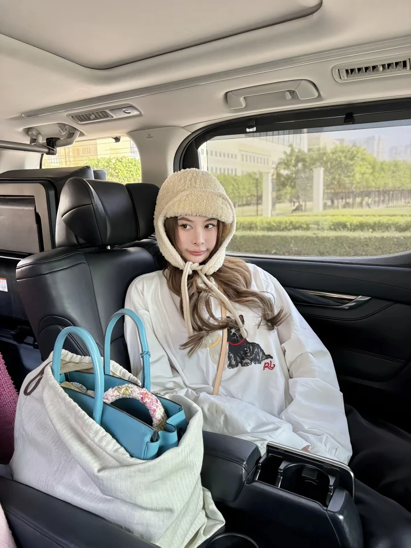 tingtings【趣味小狗】圆领印花刺绣长T袖时尚百搭