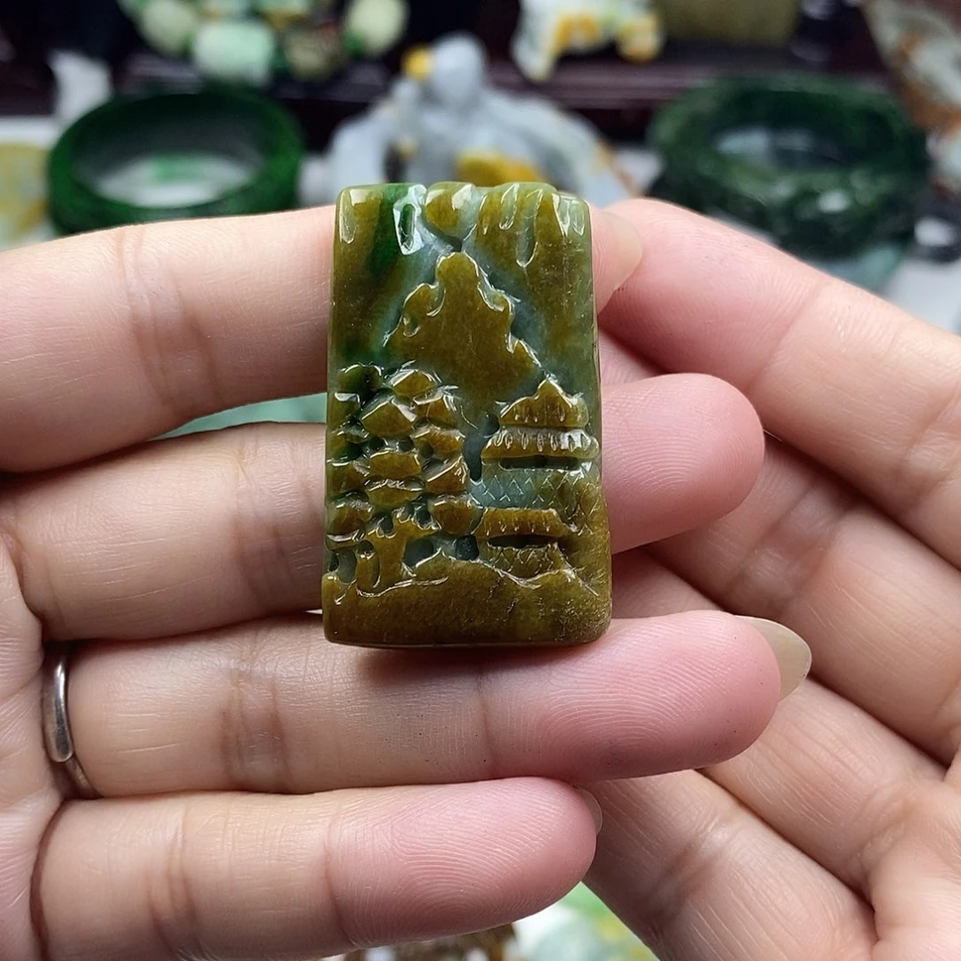 颈饰未镶嵌翡翠牌子