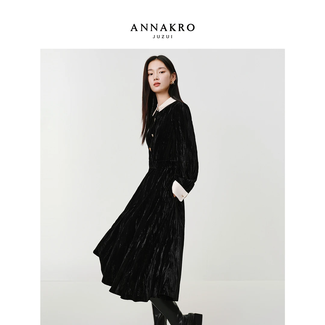 玖姿安娜蔻高智通勤风KWFQ50014压褶丝绒收腰连衣裙女2025秋季