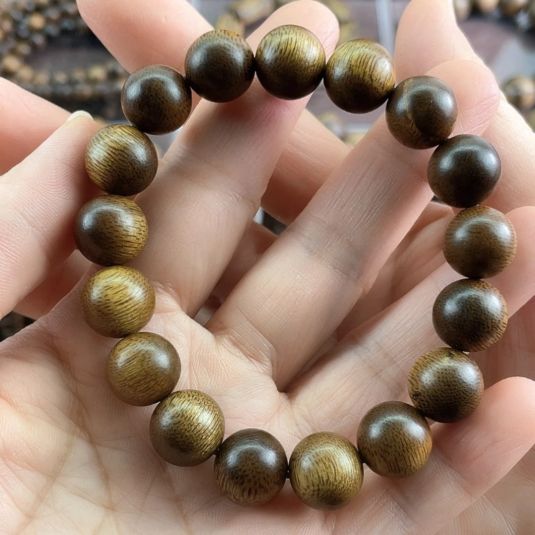沉香手串?****啥越南芽庄白棋