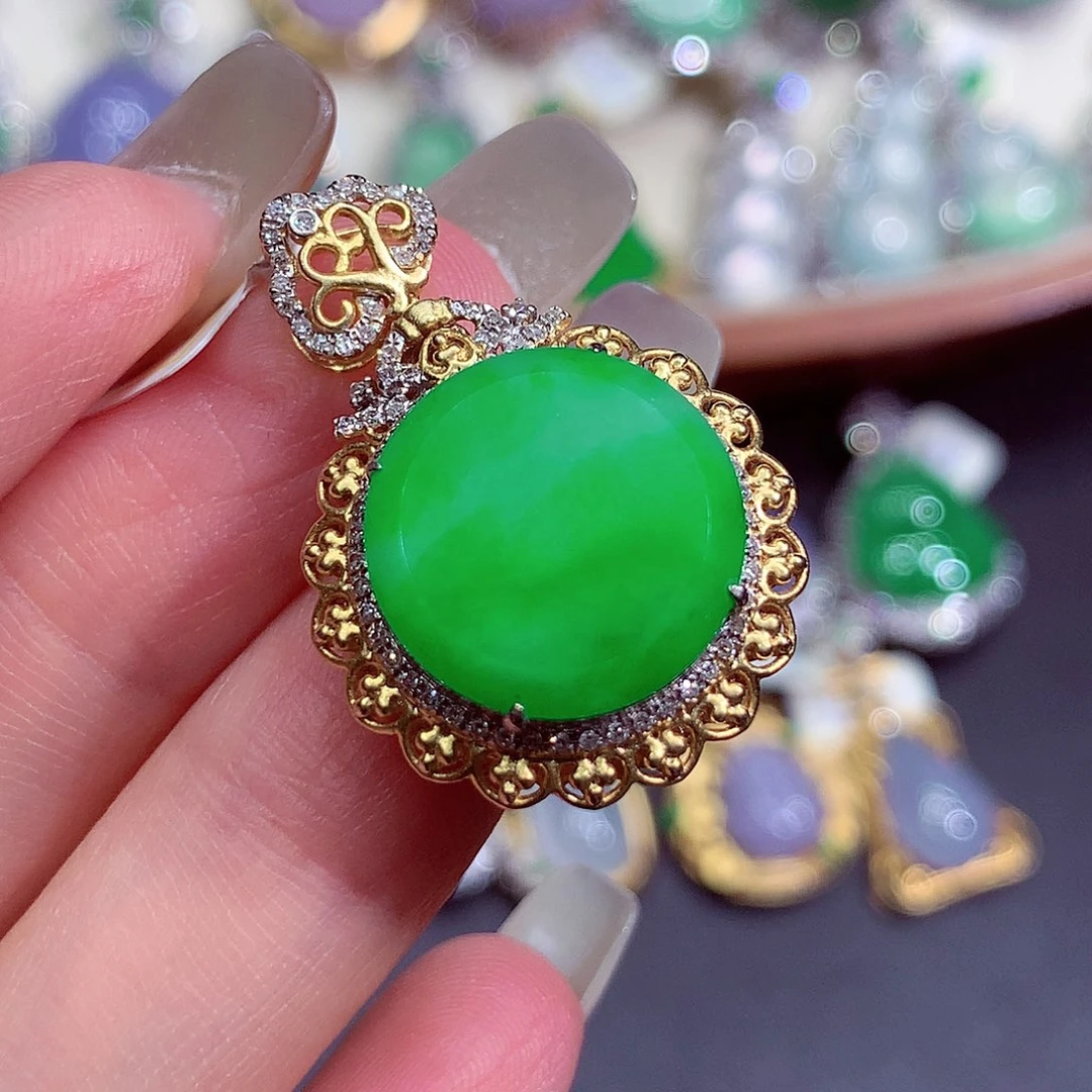 翡翠18K金镶嵌吊坠(不含链)