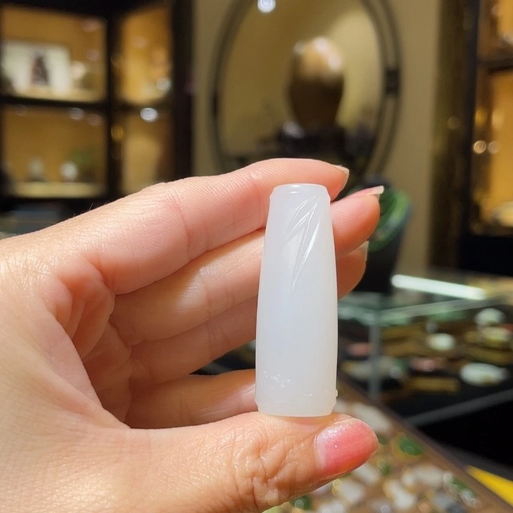 颈饰未镶嵌和田玉竹节