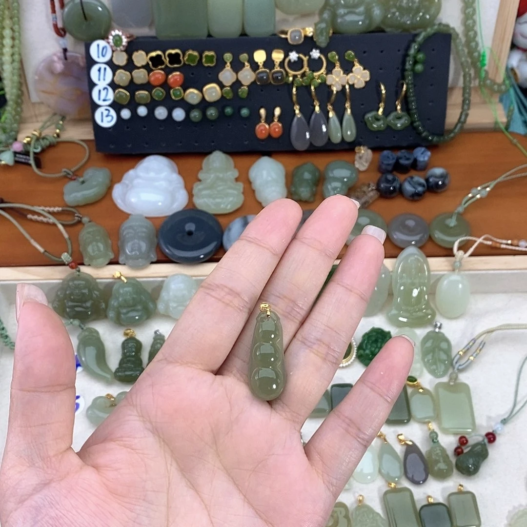 和田玉18K金镶嵌吊坠(不含链)