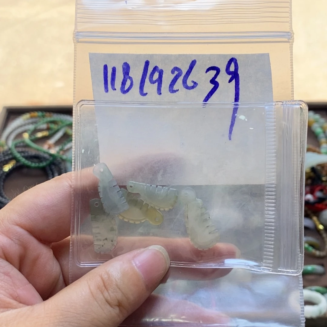 未镶嵌定制翡翠翡翠