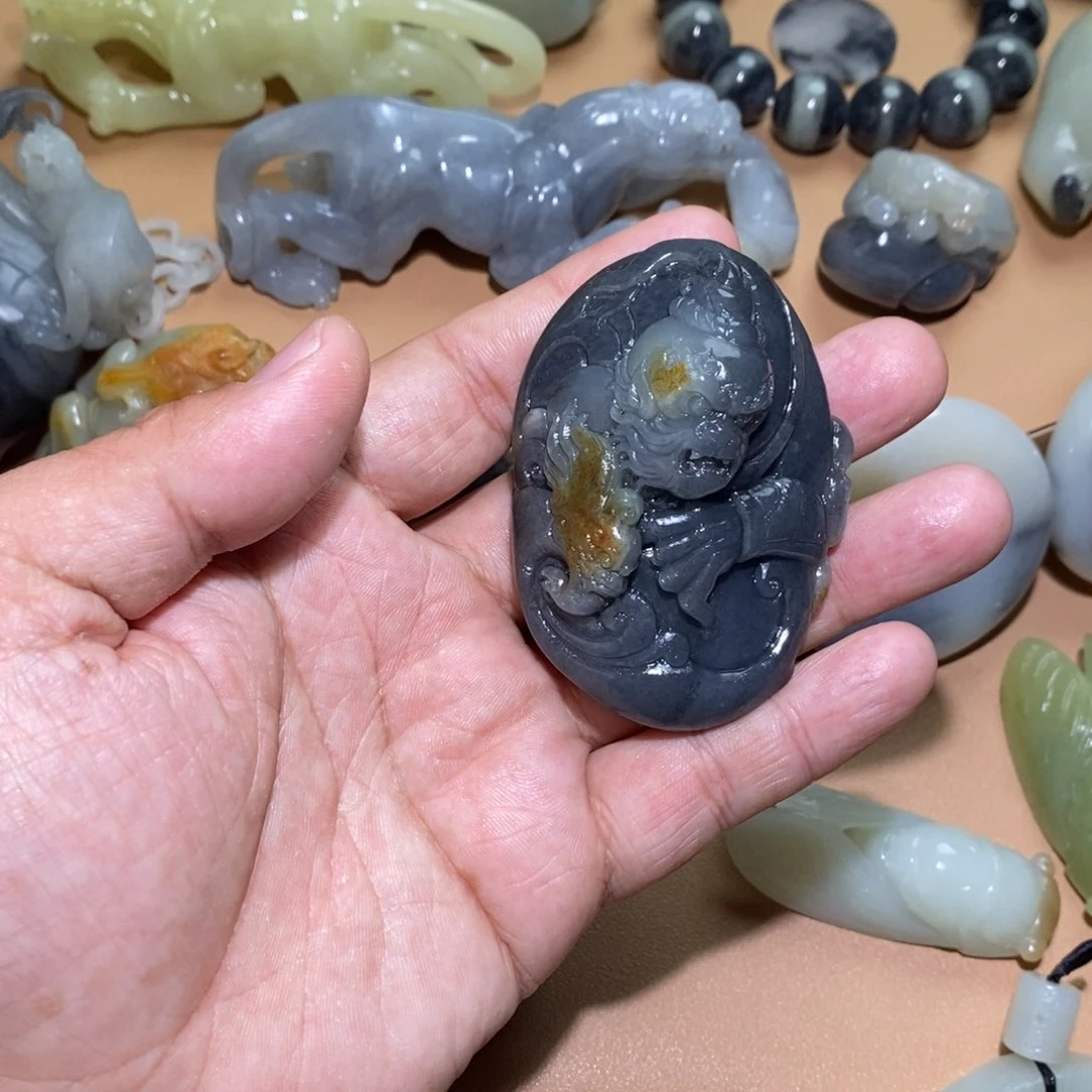 未镶嵌和田玉把件