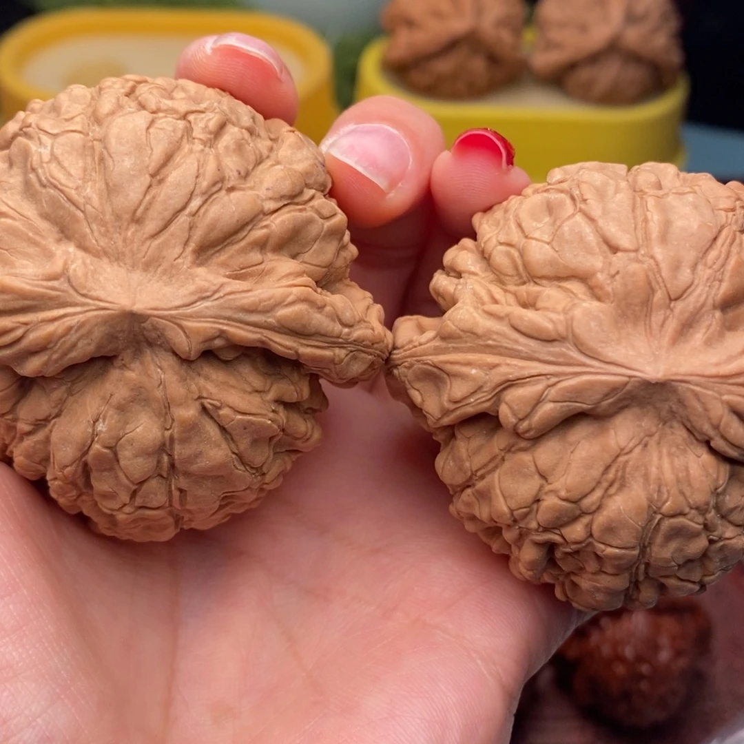 阿***雕把件桃核龙鼎55……