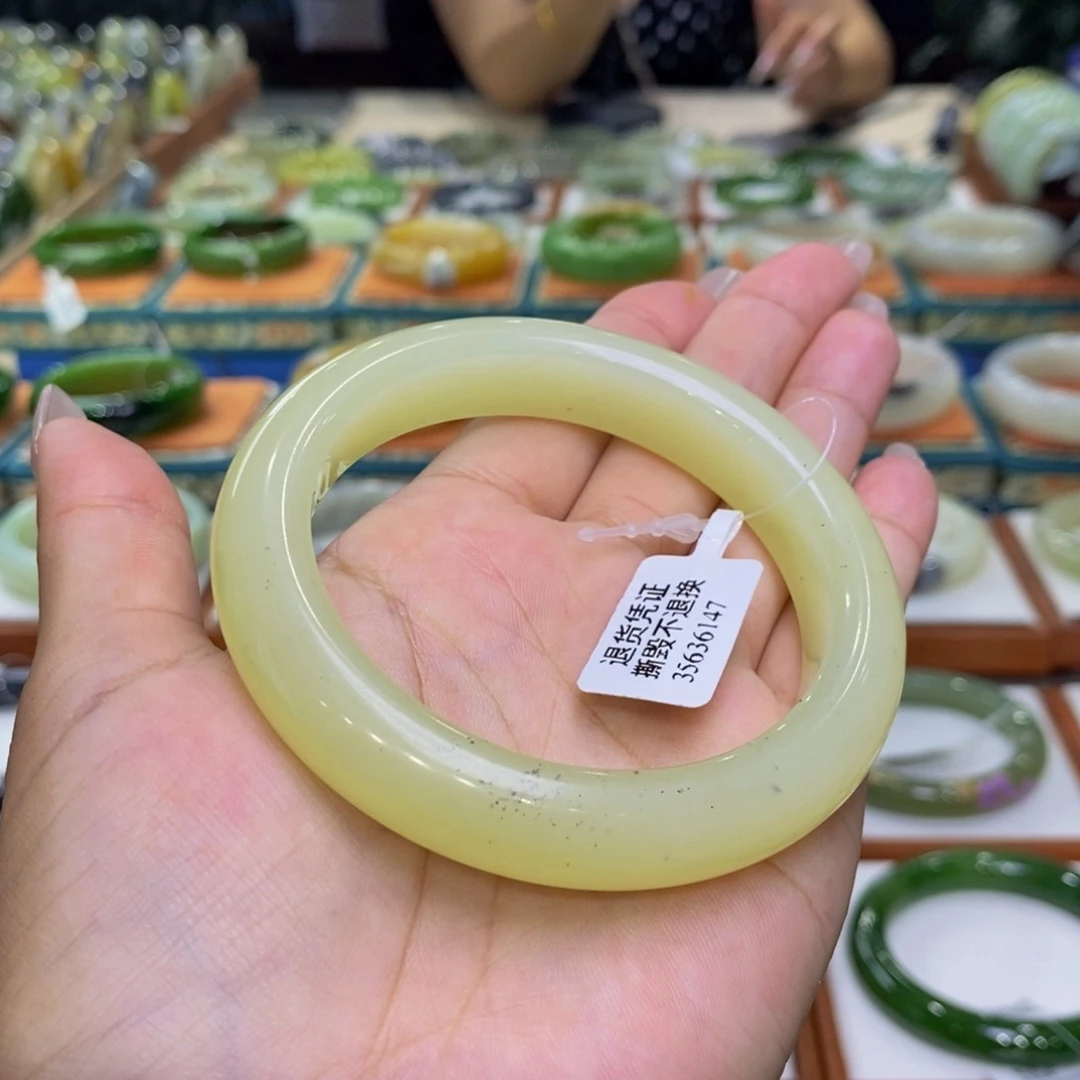 和田玉手镯未镶嵌和田玉若羌柠檬黄58