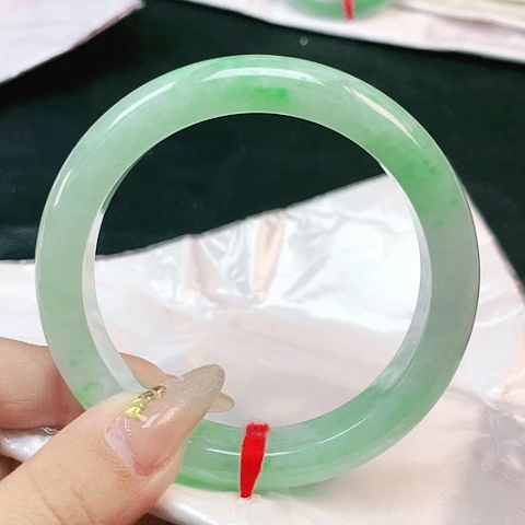 未镶嵌手镯翡翠开***了2636