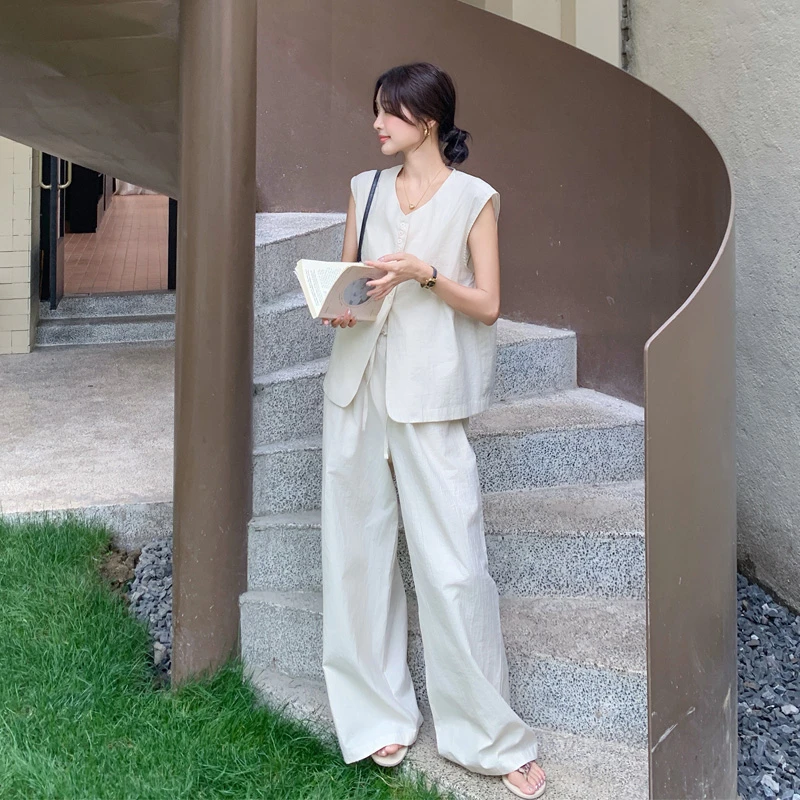 米白色老钱风无袖马甲阔腿裤2025夏季新款气质韩系松弛感显瘦套装