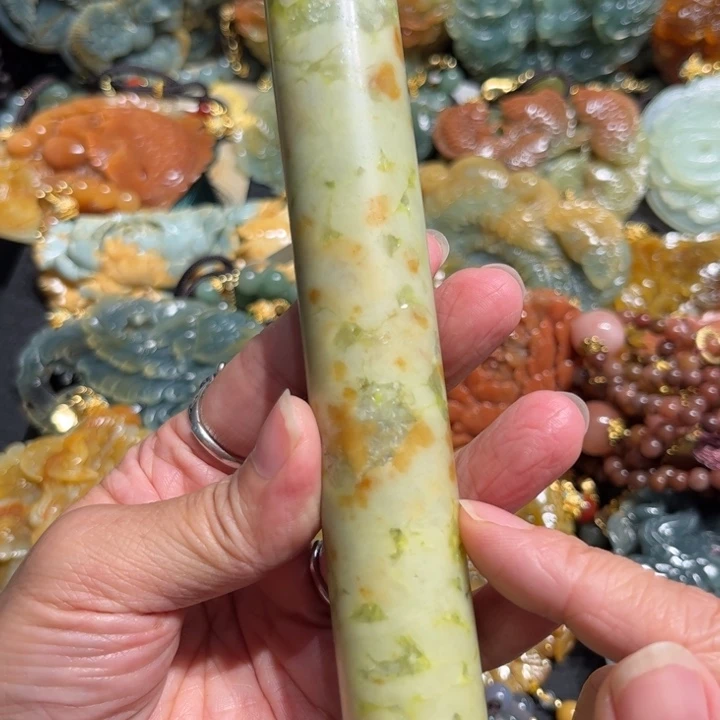 岫玉未镶嵌毛衣链