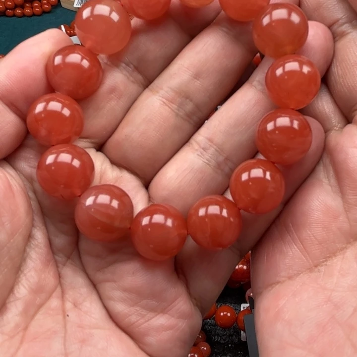 南红玛瑙手链未镶嵌