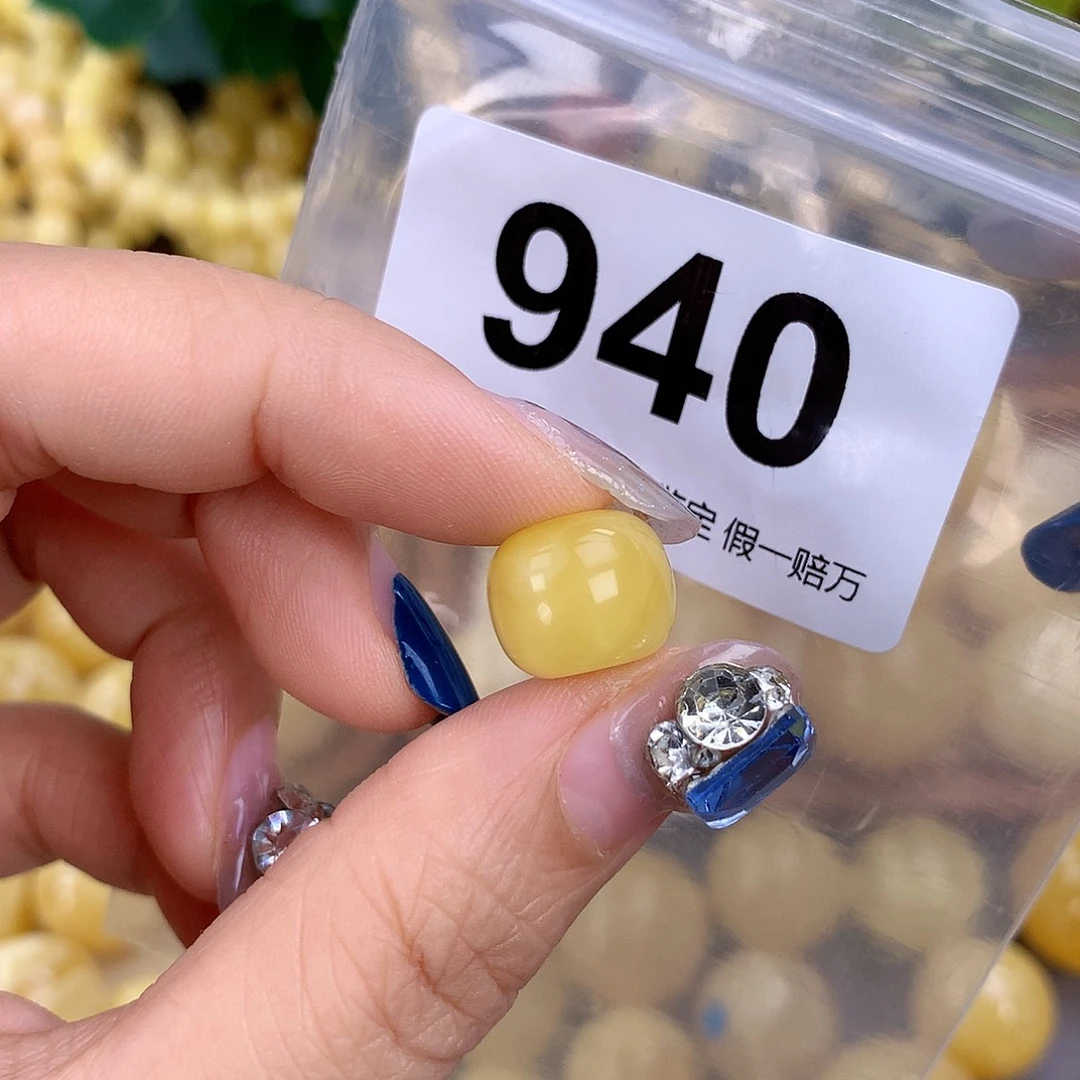 蜜蜡未镶嵌珠宝奇石13