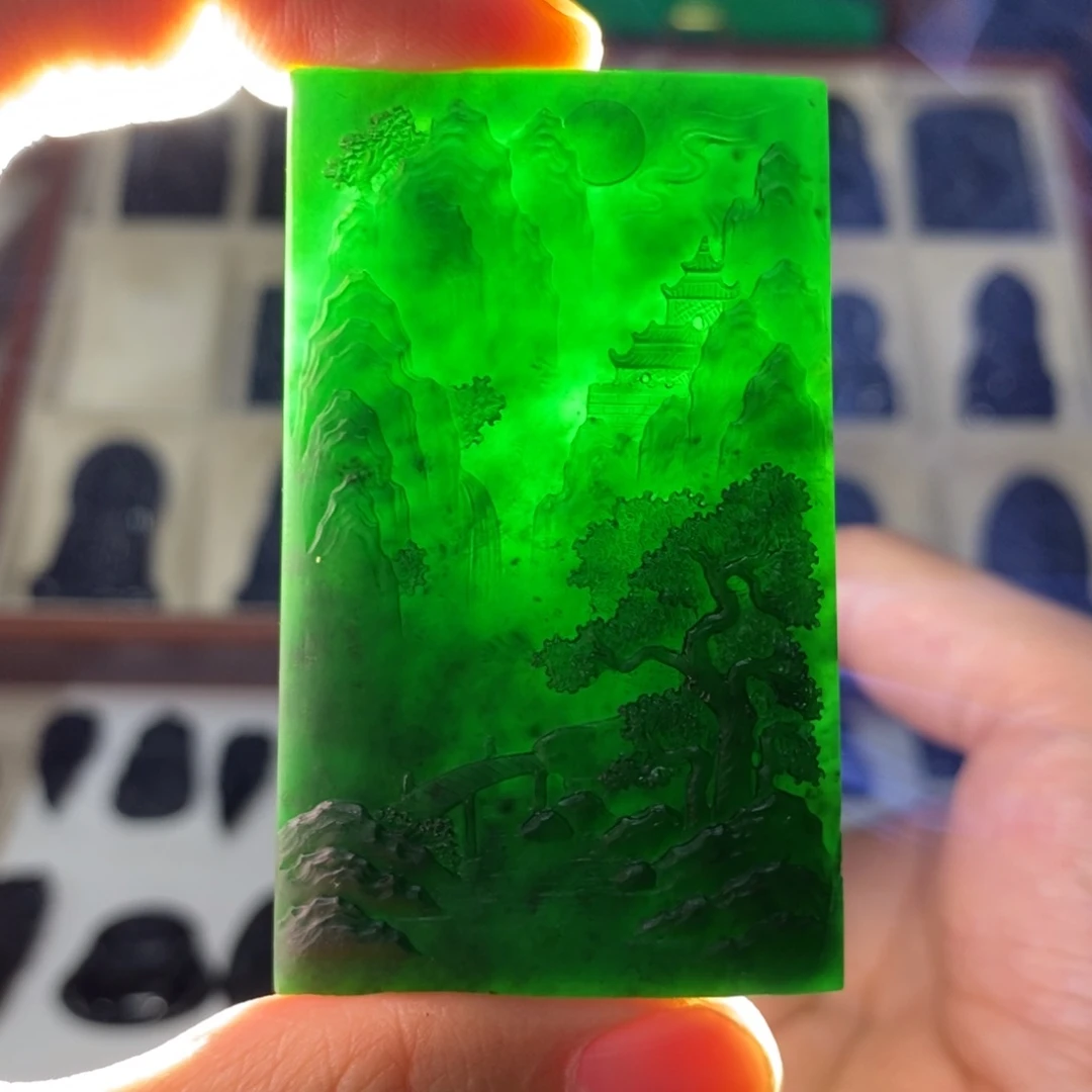 翡翠未镶嵌吊坠(不含链)
