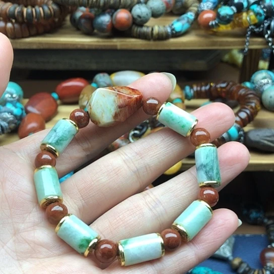 女款项链搭配独家订制