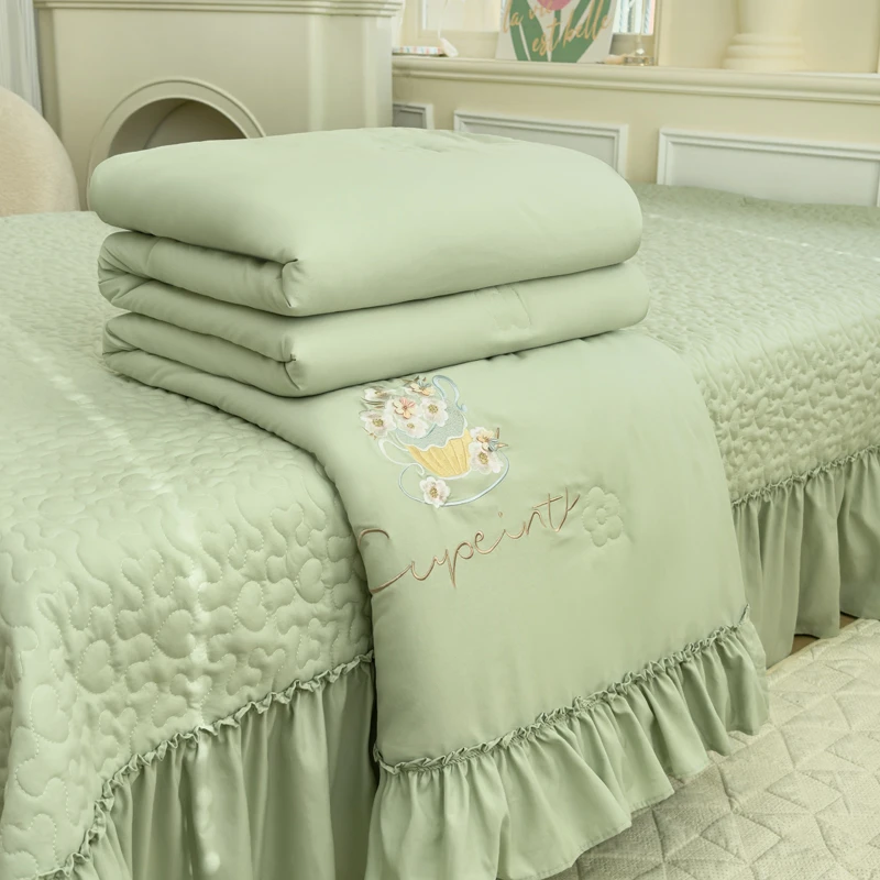 韩版多功能刺绣夏被床盖四件套四季通用可套被芯款轻薄软糯空调被