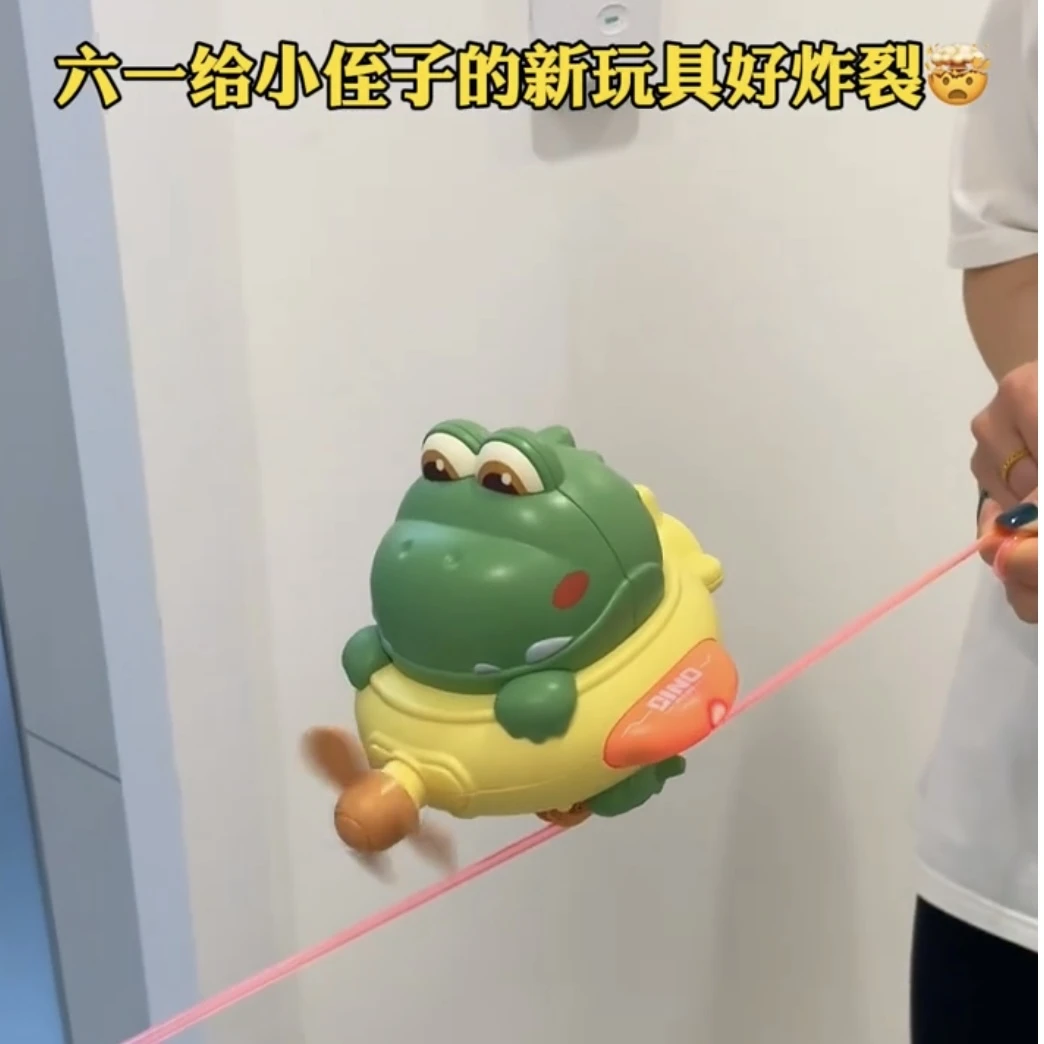 【儿童节礼物】不倒翁小恐龙独轮车创意儿童玩具走钢丝解压小玩具