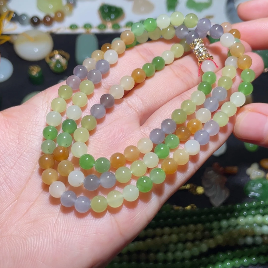 颈饰未镶嵌和田玉