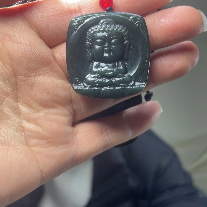 和田玉未镶嵌把件